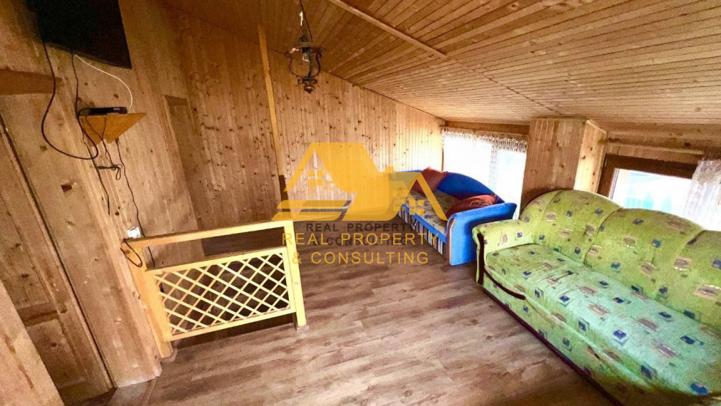 Predám rekreačnú chatu v obci Podhájska