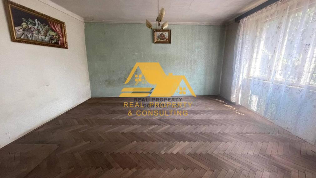 Znížená cena! Predám tehlový rodinný dom v Nových Zámkoch