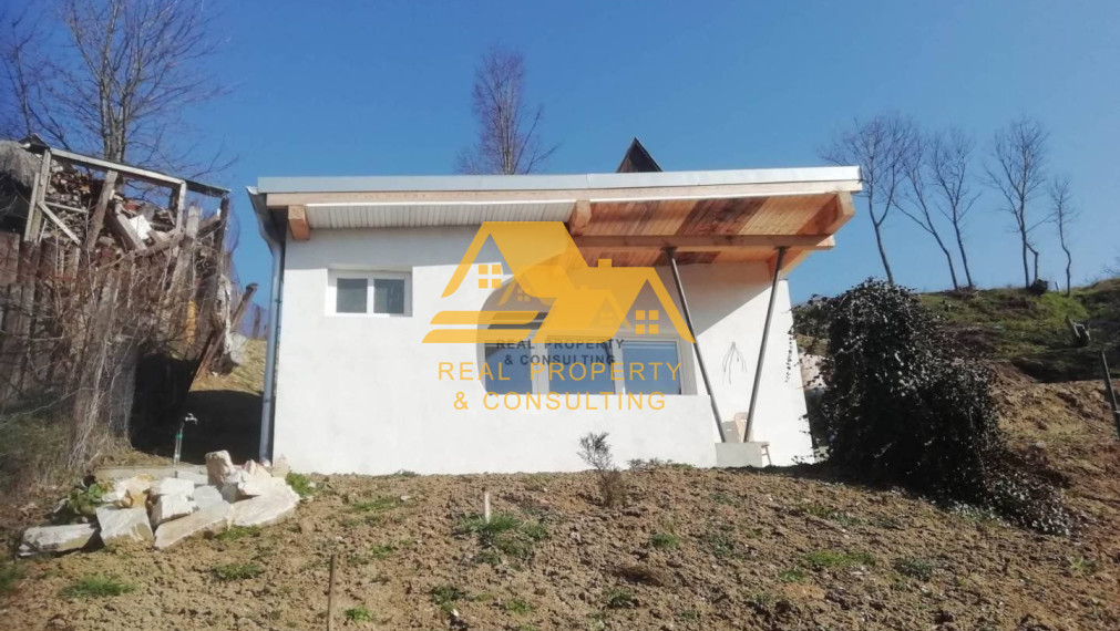 Predám chatu v obci Kamenica nad Hronom