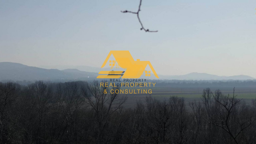 Predám chatu v obci Kamenica nad Hronom