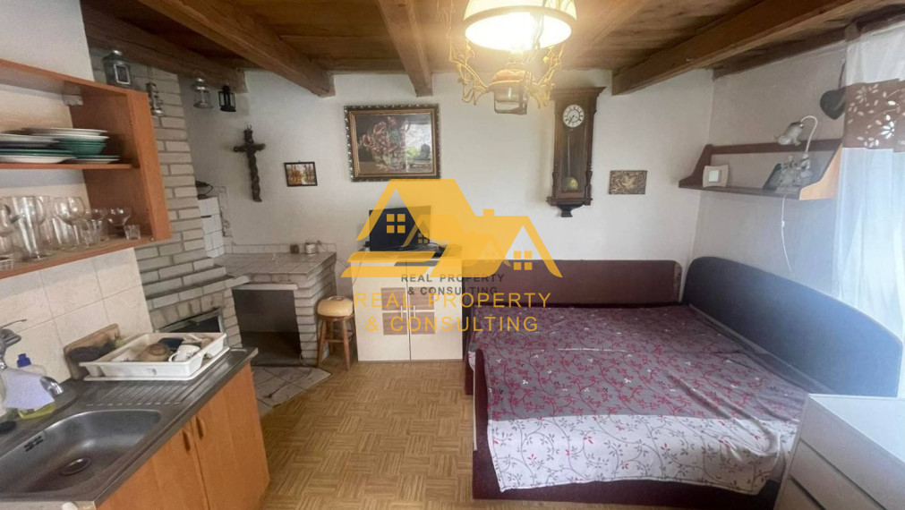 Predám apartmánový dom v obci Podhájska