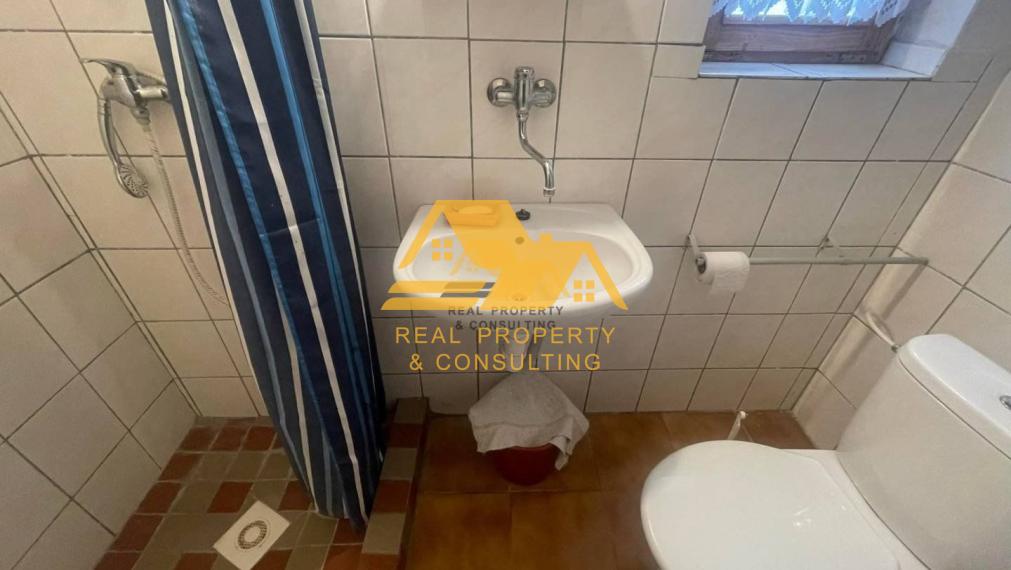 Predám apartmánový dom v obci Podhájska