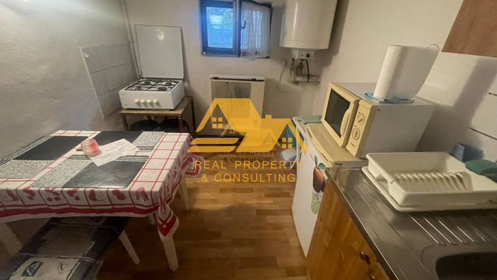 Predám apartmánový dom v obci Podhájska