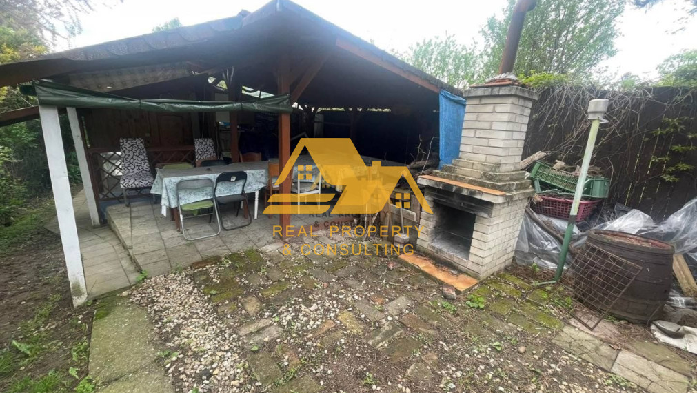 Predám apartmánový dom v obci Podhájska