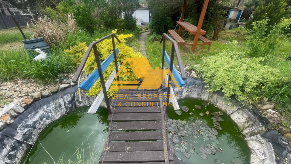 Predám apartmánový dom v obci Podhájska