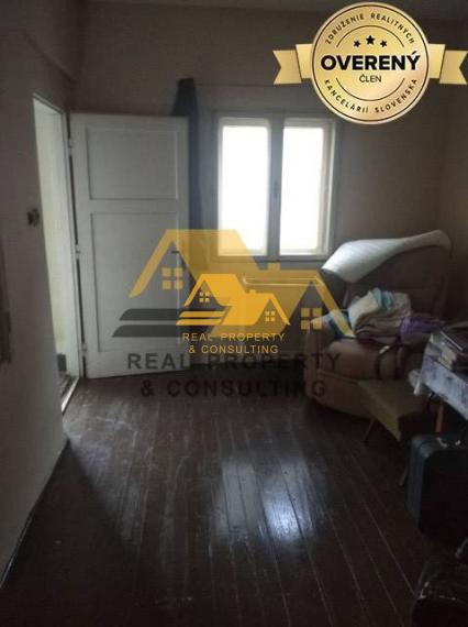 Predám 5 izbový rodinný dom v Nových Zámkoch