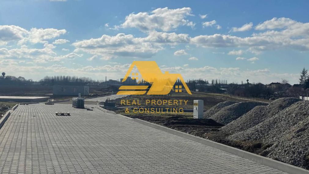 Predám stavebný pozemok v obci Dvory nad Žitavou