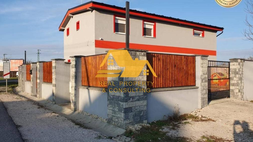 Predám podnikateľský objekt v Komjaticiach