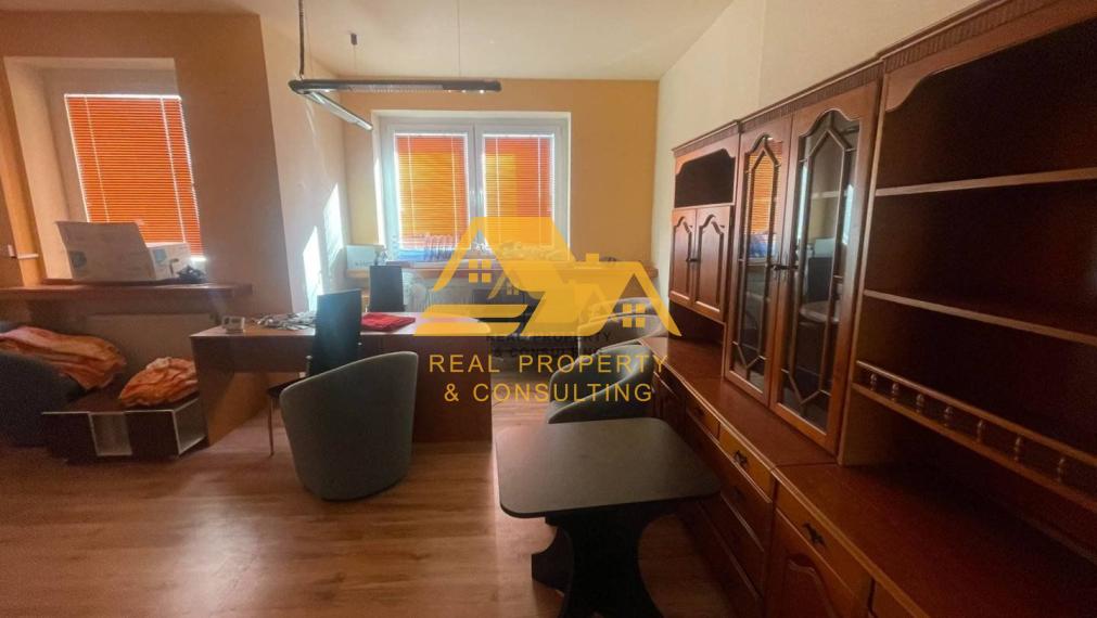 Predám obchodný podiel v polyfunkčnej budove v Nových Zámkoch