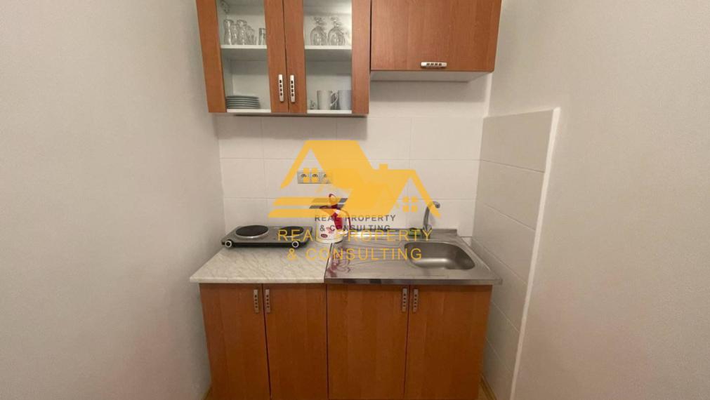 Predám zrekonštruovaný rodinný dom v obci Podhájska