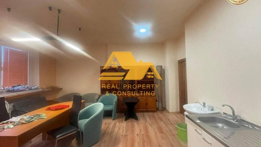 Prenajmem kancelársky priestor v centre v Nových Zámkoch