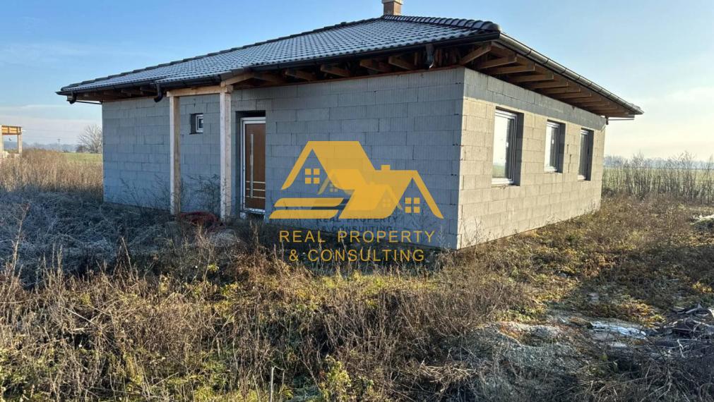 Predám novostavbu rodinného domu vo Dvoroch nad Žitavou