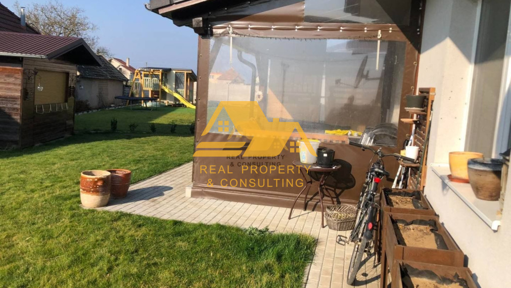 Predám rodinný dom v obci Dvory nad Žitavou