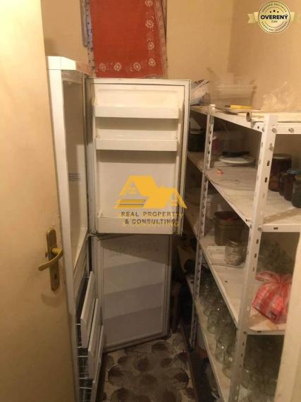 Predám rodinný dom s pozemkom v obci Bešeňov