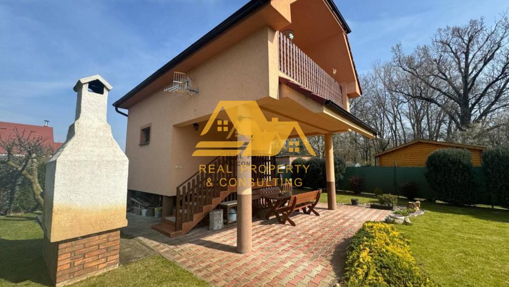 Exkluzívne! Predám chatu na celoročné bývanie v Nových Zámkoch