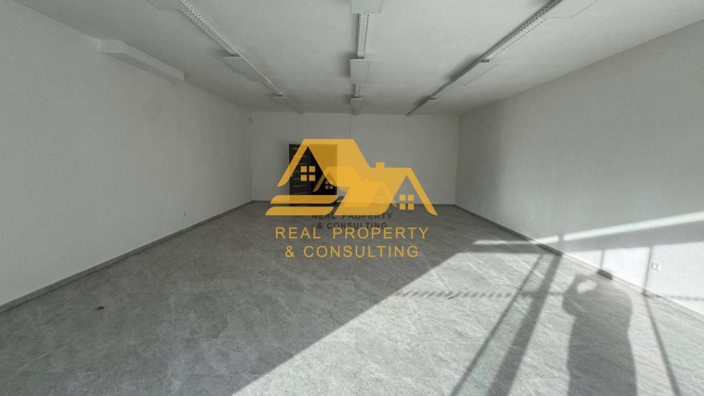 Exkluzívne! Prenajmem obchodný priestor v Nových Zámkoch