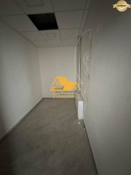 Exkluzívne! Prenajmem obchodný priestor v Nových Zámkoch