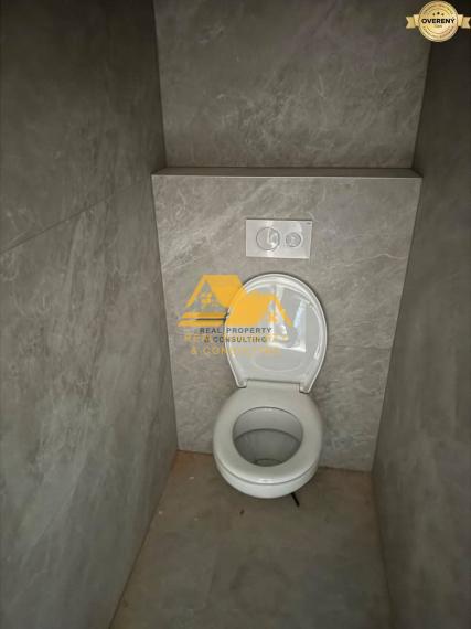 Exkluzívne! Prenajmem obchodný priestor v Nových Zámkoch