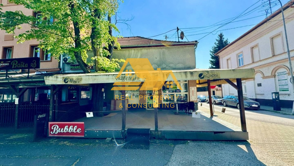 Predám podnikateľský objekt na hlavnom námestí v Nových Zámkoch