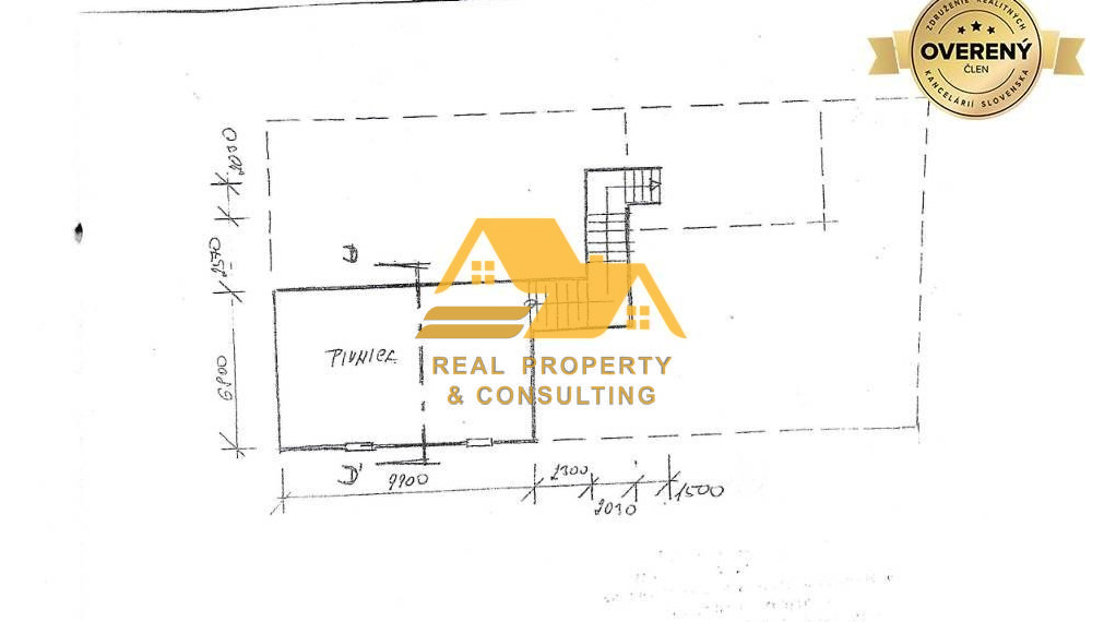 Predám podnikateľský objekt na hlavnom námestí v Nových Zámkoch