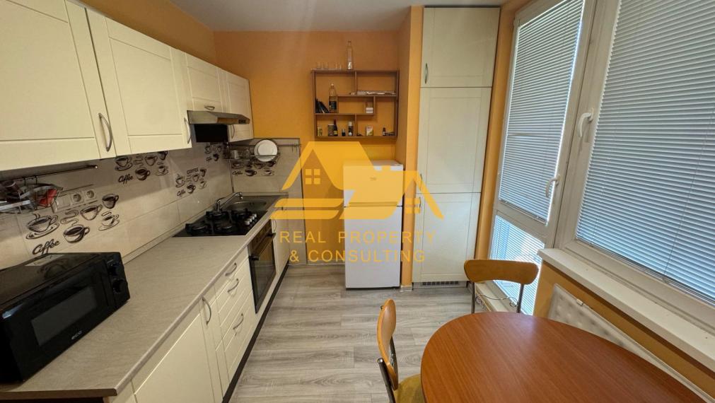 Predám 1 izbový byt s balkónom v Nových Zámkoch
