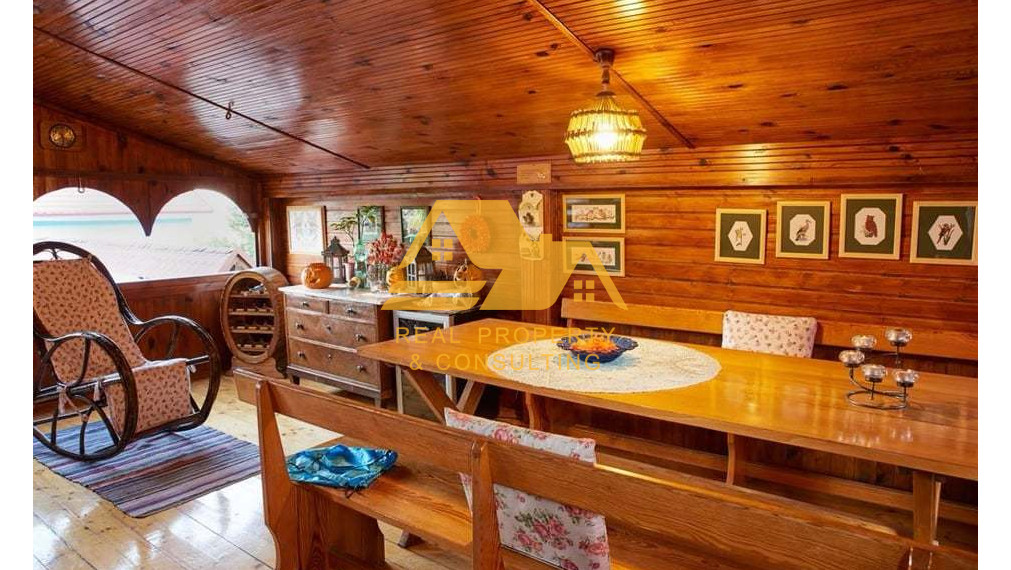 Predám peknú rekreačnú chatu v obci Podhájska