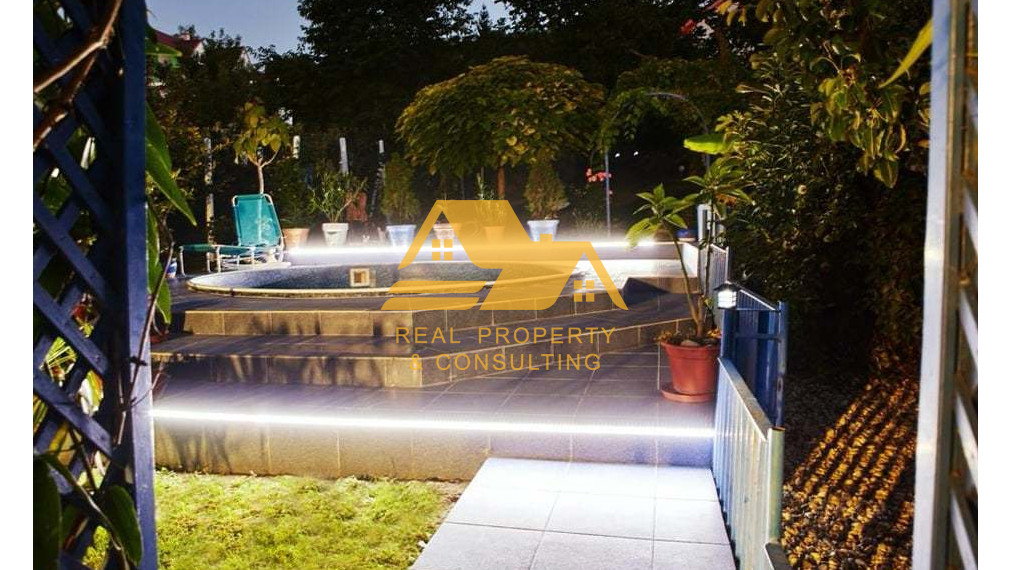 Predám peknú rekreačnú chatu v obci Podhájska