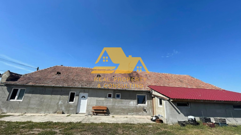 Znížená cena! Predám rodinný dom v obci Imeľ