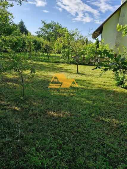 Predám chatu v Úľanoch nad Žitavou