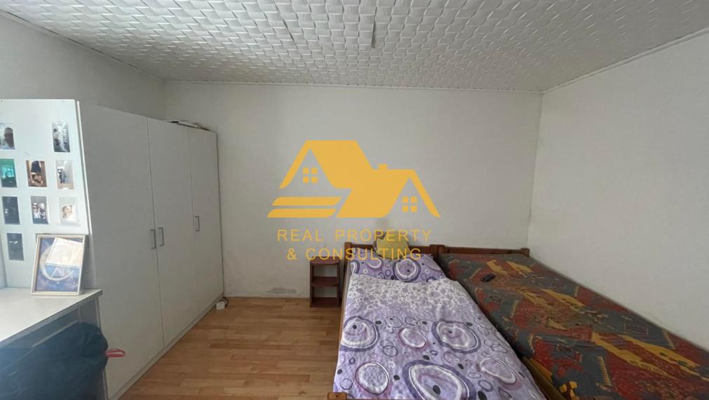 Predám rodinný dom s veľkým pozemkom v Nových Zámkoch