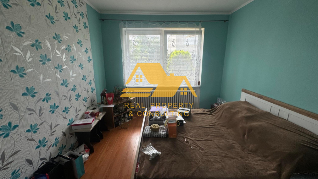 Predám rodinný dom s garážou v obci Zemné