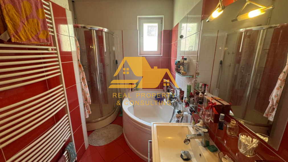 Predám rodinný dom s garážou v obci Zemné