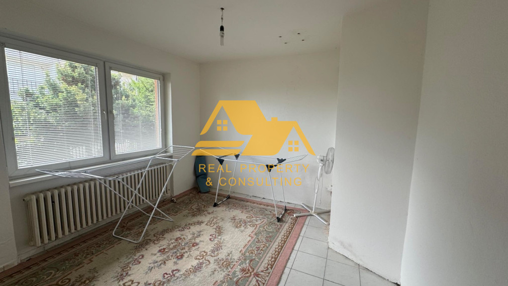 Predám rodinný dom s garážou v obci Zemné