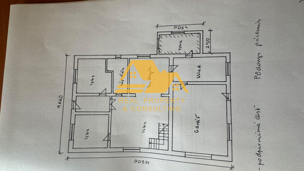 Predám rodinný dom s garážou v obci Zemné
