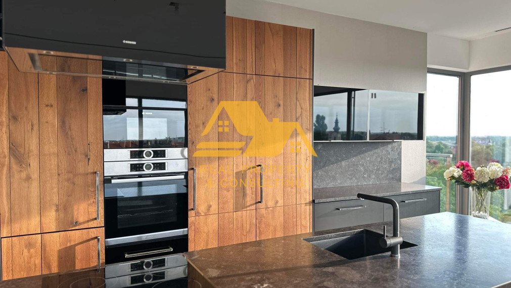 Predám moderný penthouse s terasou v Komárne