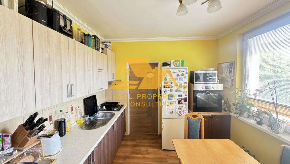 Predám 3 izbový byt s balkónom v Nových Zámkoch