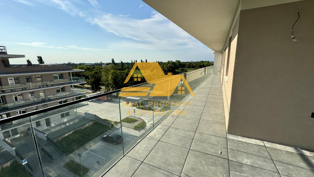 Predám penthouse s veľkými terasami v SOHO Residence v Nových Zámkoch