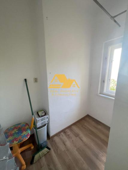 Predám veľký 4 izbový byt v Nových Zámkoch