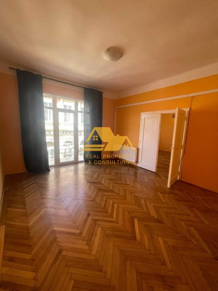 Predám veľký 4 izbový byt v Nových Zámkoch