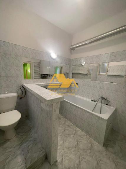 Predám veľký 4 izbový byt v Nových Zámkoch