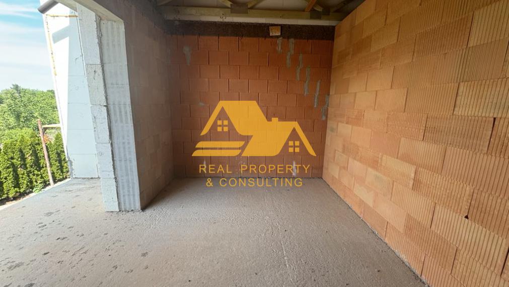 Predám poslednú novostavbu v radovej zástavbe v Nových Zámkoch!