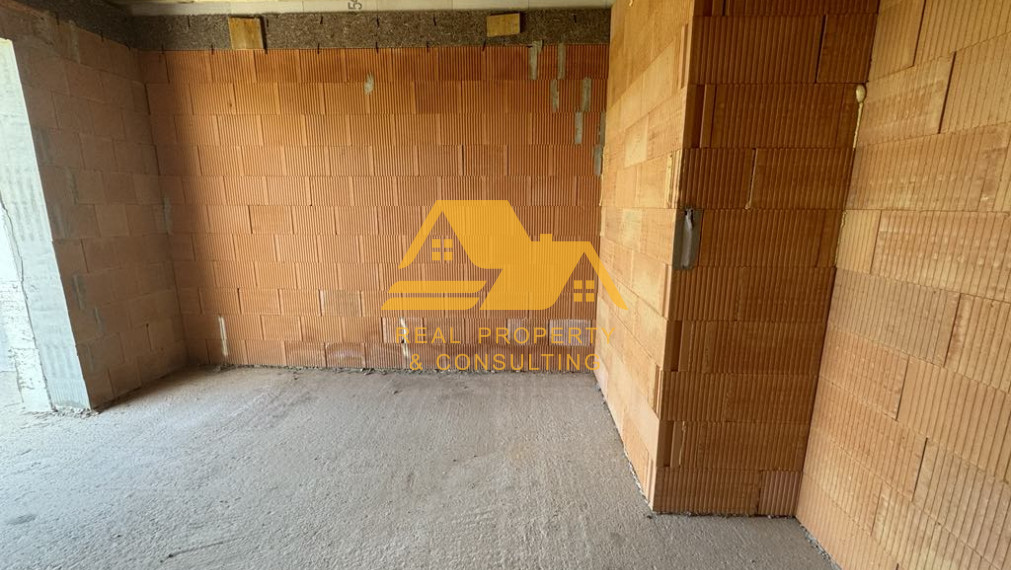 Predám novostavbu v radovej zástavbe v Nových Zámkoch