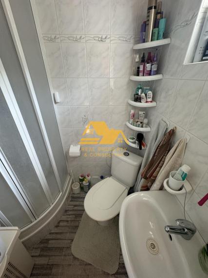 Exkluzívne! Predám apartmánový dom v obci Podhájska