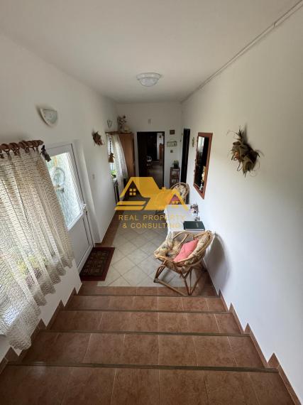 Exkluzívne! Predám apartmánový dom v obci Podhájska