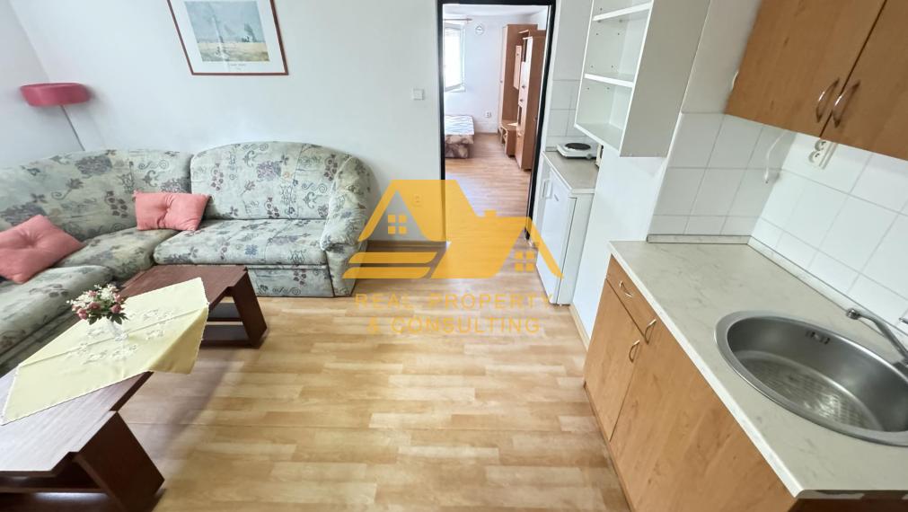 Exkluzívne! Predám apartmánový dom v obci Podhájska