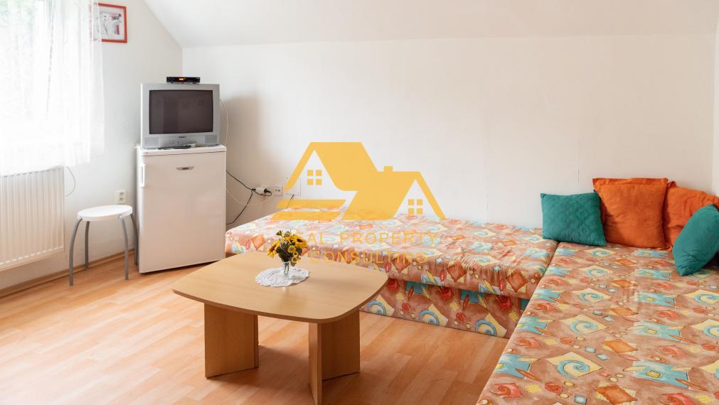 Exkluzívne! Predám apartmánový dom v obci Podhájska