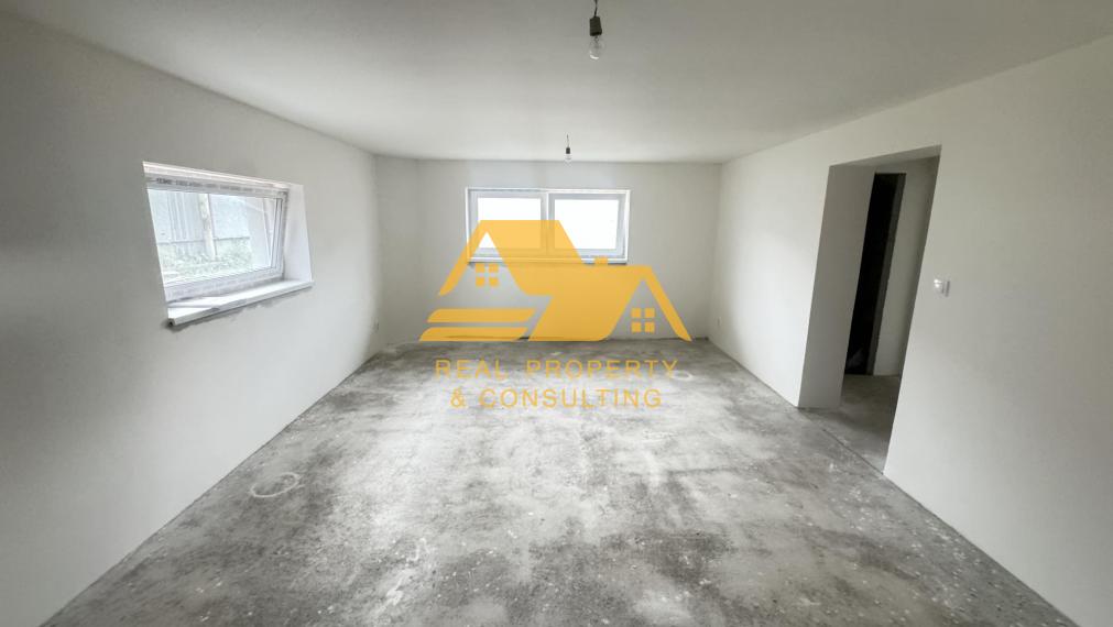 Predám dvojgeneračný dom v tichej lokalite v meste Hurbanovo