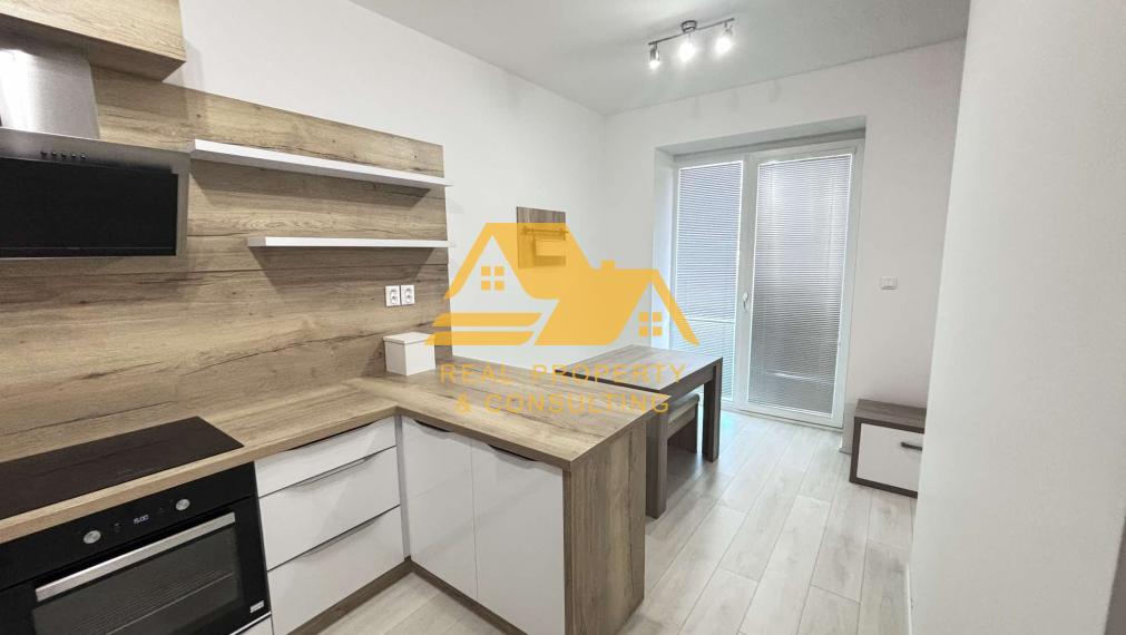 Prenajmem veľký 3 izbový byt v Nových Zámkoch