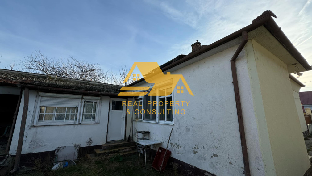 Predám 3 izbový rodinný dom v Nových Zámkoch