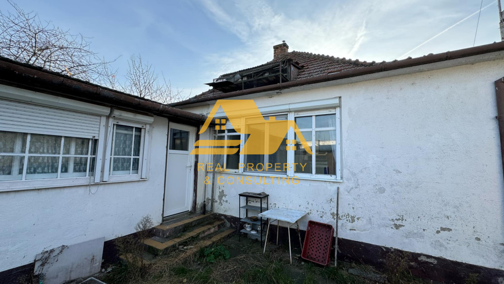 Predám 3 izbový rodinný dom v Nových Zámkoch